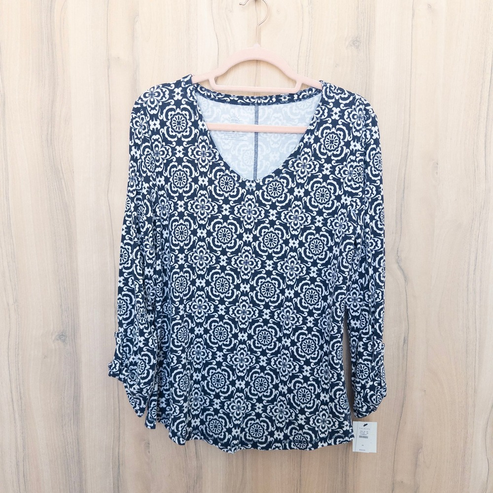 T by Talbots Womens Top Size M Navy White Medallion UPF 50+ Bamboo Rayon Preppy